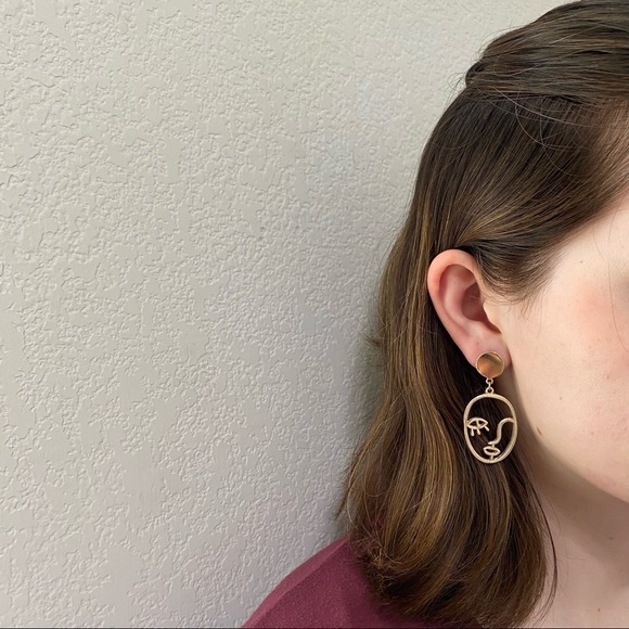 Face Art Metal Drop Earrings in Gold - Picture 3 of 8